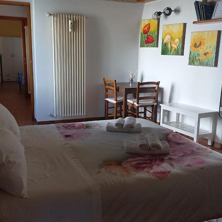 Bed and Breakfast Villino Tronchetto Bianco Мола-ди-Бари Экстерьер фото