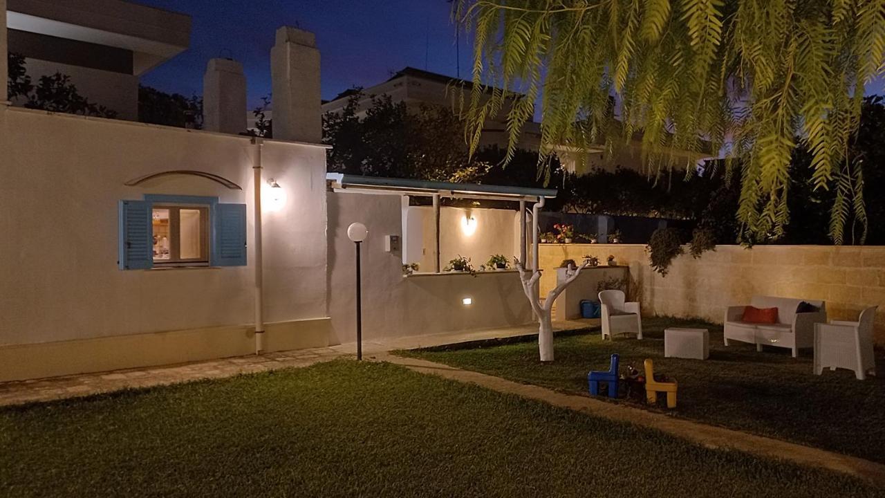 Bed and Breakfast Villino Tronchetto Bianco Мола-ди-Бари Экстерьер фото