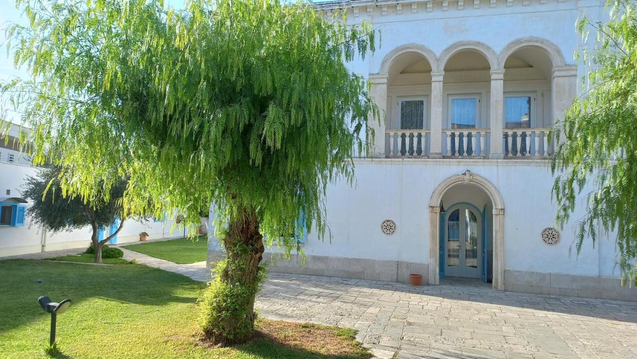 Bed and Breakfast Villino Tronchetto Bianco Мола-ди-Бари Экстерьер фото