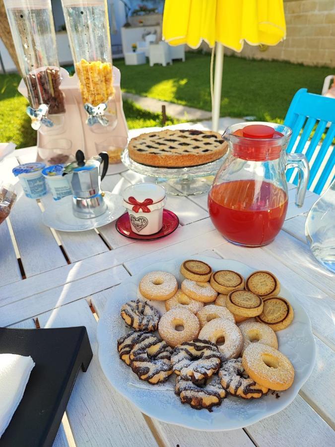 Bed and Breakfast Villino Tronchetto Bianco Мола-ди-Бари Экстерьер фото